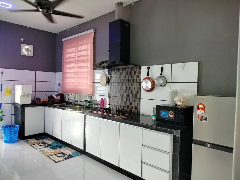 Myhomestay07 Kangar Esterno foto
